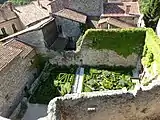 Vue de l'hortulus depuis le haut de la tour de guet.