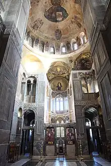 Intérieur de l'église du monastère Saint-Luc