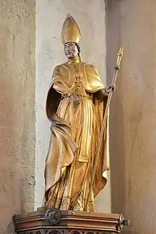 Houchin, église St Omer, statue en bois doré de St Omer