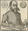 Gravure représentant Simon Marius, avec une grande barbe et écrivant. Il est entouré d'un système de lunes faisant référence aux lunes galiléennes.