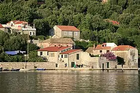 Maisons sur l'île de Šipan.