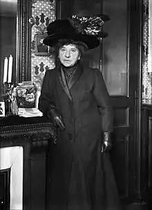 photographie en noir et blanc d'une femme âgée, Hubertine Auclert.