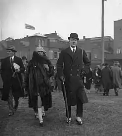 Coco Chanel aux côtés duc de Westminster, au Grand National d'Aintree, le 27 mars 1925