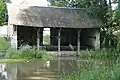 Le lavoir sur la rivière Cosson.