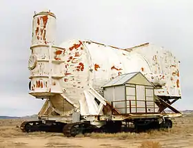 Chambre mobile reproduisant les conditions du vide spatial. Elle a servi pendant l'essai Huron King et comprenait des équipements de télécommunications.