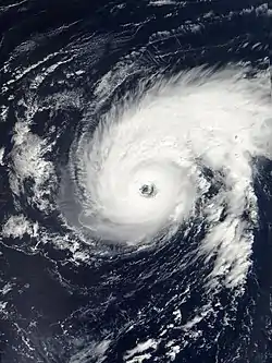 L'ouragan Erin proche de son maximum d'intensité