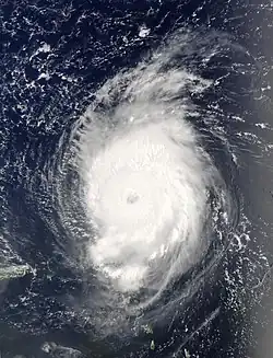 Fabian près des Îles du Vent (Antilles)