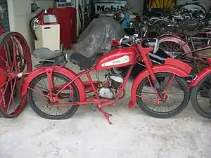 Une rare motocyclette Hurtu.