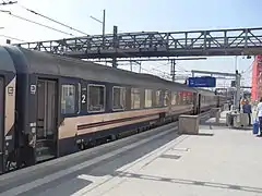 Voiture couchette I6en gare de Luxembourg.