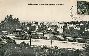 Vue sur Andrézieux, au début des années 1930.