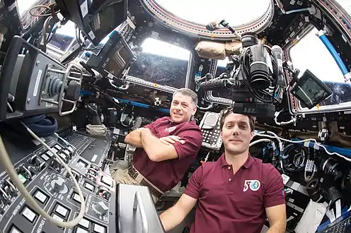 Shane Kimbrough et Thomas Pesquet travaillent à capturer le cargo HTV-6 lors de l'Expédition 50.