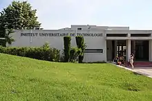 Description de l'image IUT_de_l'Université_d'Avignon.jpg.