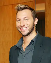 Portrait de trois quart de Ian Thorpe.