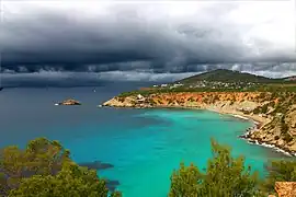 Juin : Baie de l'Île d'Ibiza.