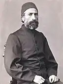 Ibrahim Edhem Pasha (en), Grand vizir de l'Empire ottoman, né à Chios en Grèce dans une famille grecque orthodoxe.