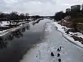 Pécheurs sur la rivière Gauja.