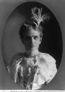 Ida McKinley vers 1901.