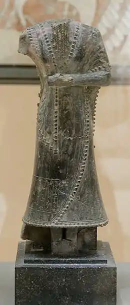 Statue d'Idi-ilum, šakkanakku de Mari, musée du Louvre.