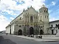 Église de San Francisco, son cloître et sa petite place (es)Hotel Monasterio