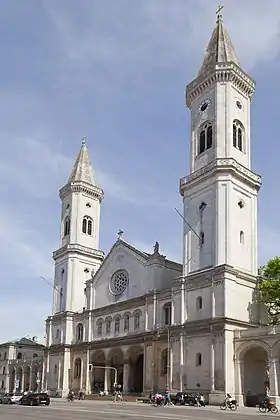 Image illustrative de l’article Église Saint-Louis de Munich