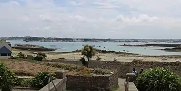 Panorama de la baie depuis les hauteurs du phare.