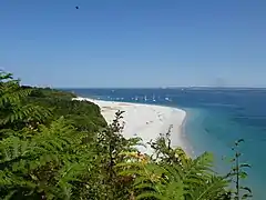 La plage convexe des Grands Sables.