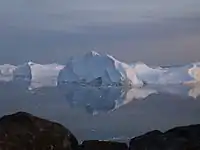 Icebergs géants du Fjord d'Ilulissat, classé au Patrimoine Mondial de l'UNESCO