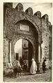 L'une des portes de l'enceinte (Bab Djedid) vers 1900.