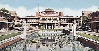 Hôtel impérial réalisé par Frank Lloyd Wright (1923).