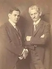 Imre Kner et son père Izidor Kner. Photo d'Aladár Székely