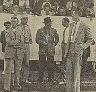 Gabriel Delaunay, Colonel de Fornel, Albert Cazenave, Charles Lagarde et M. Vandeville au Stade du Hameau le 09 Octobre 1949