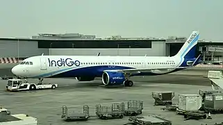 Un Airbus A321neo (VT-IUD) à Abu Dhabi