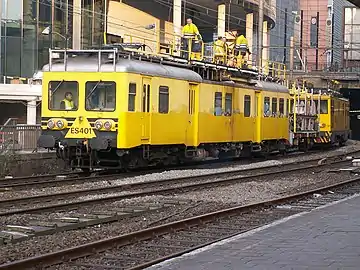 ES-401 en 2004 à la gare de Bruxelles-Schuman.