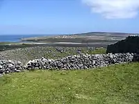 Vue du centre de l'île depuis Dún Aengus.