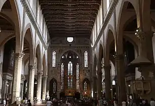 Basilique Santa Croce de Florence, gothique en dépit des plafonds horizontaux.