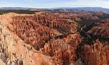 Le panorama à Inspiration Point dans le parc national de Bryce Canyon. Novembre 2018.