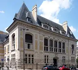 Vue de l'Institut de paléontologie humaine.