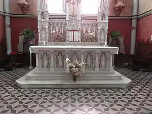 L'autel.