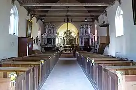 L'intérieur de l'église.