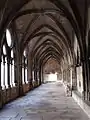 Intérieur du cloître de la cathédrale Saint-Étienne de Toul.