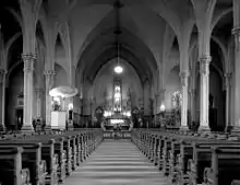 intérieur de l’église saint-Felix de Valois