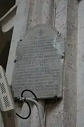 Plaque Ragenfredus de l'église Saint-Pierre.