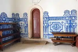 Frise d'azulejos.