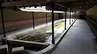 Intérieur du lavoir.