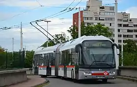 Trolleybus articulé Irisbus Cristalis sur la ligne C3 Lyon.