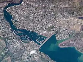 Barrage d'Irkoutsk sur l'Angara (photo satellite NASA)