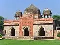 Mosquée d'Isa Khan, construite en 1547.