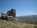 Les ruines et la ville de Štip