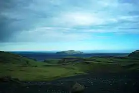 Vue de la Hjörleifshöfði depuis les contreforts du Katla au nord-ouest.