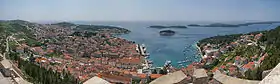 La ville de Hvar, dans l’Est de l’île.